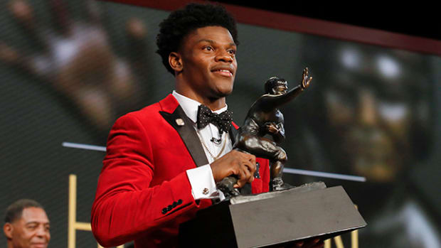 lamar-jackson-heisman.jpg